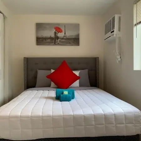 Cozy Private Apts In Hollywood By Hard Rock Casino! Extérieur photo