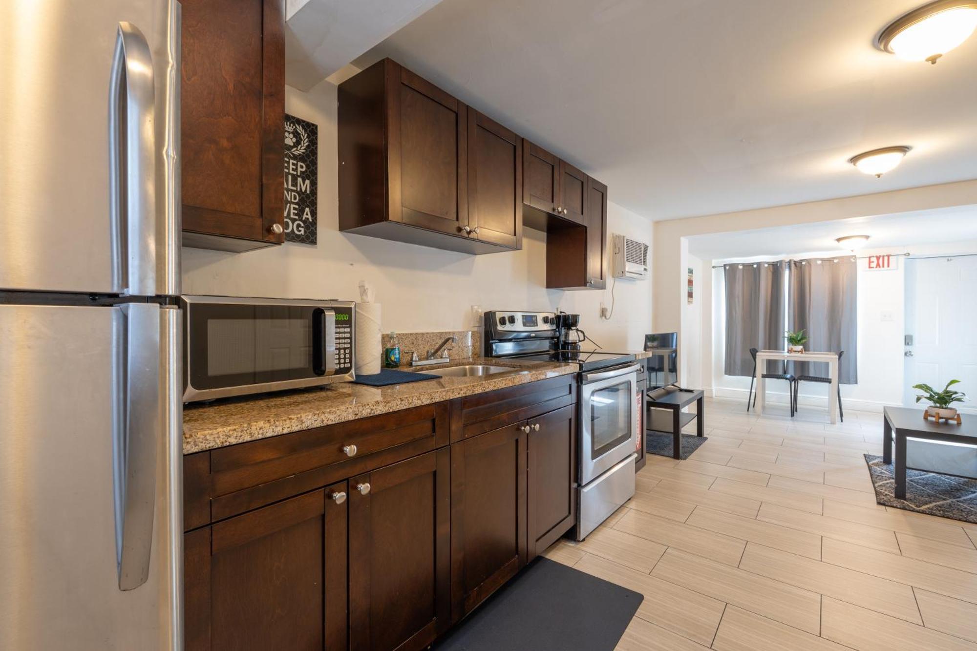 Cozy Private Apts In By Hard Rock Casino! Hollywood