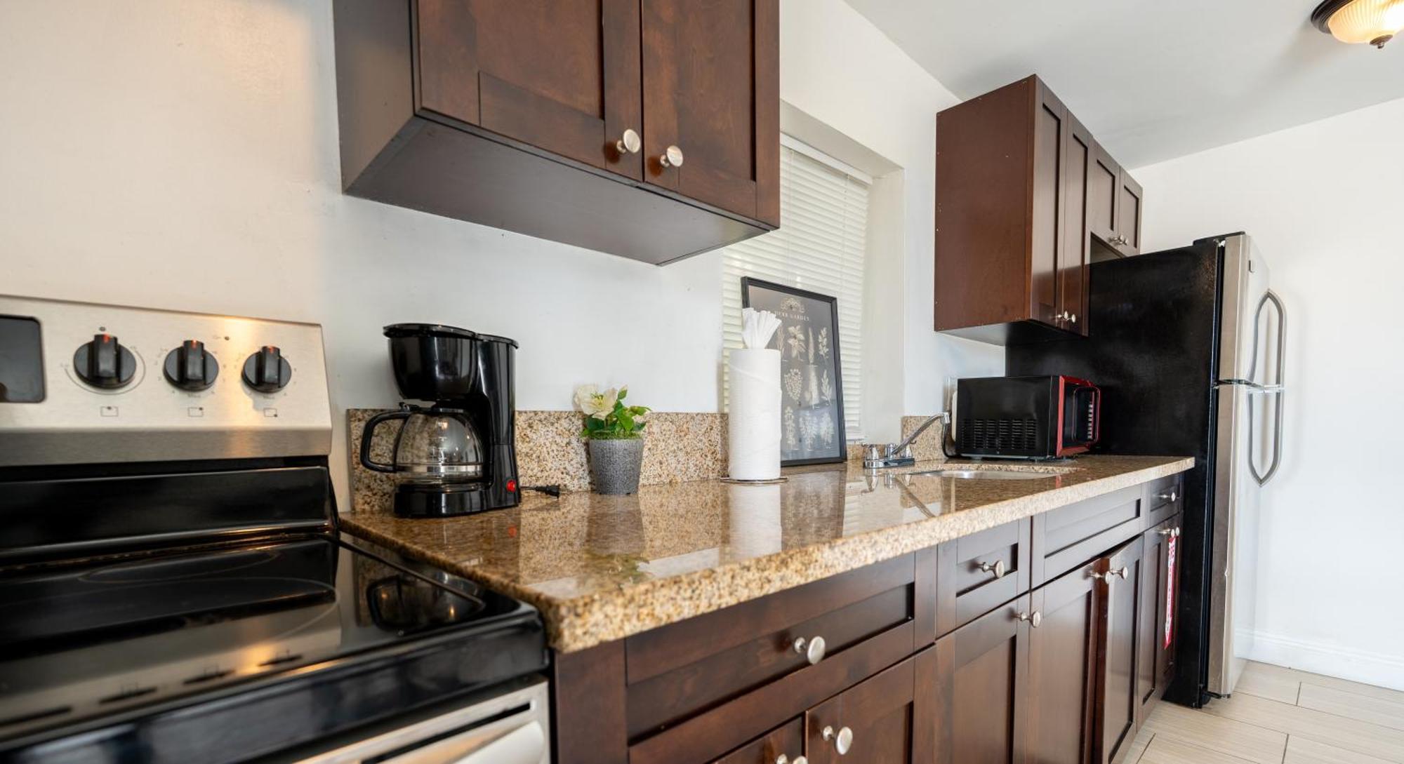 Cozy Private Apts In By Hard Rock Casino! * Hollywood