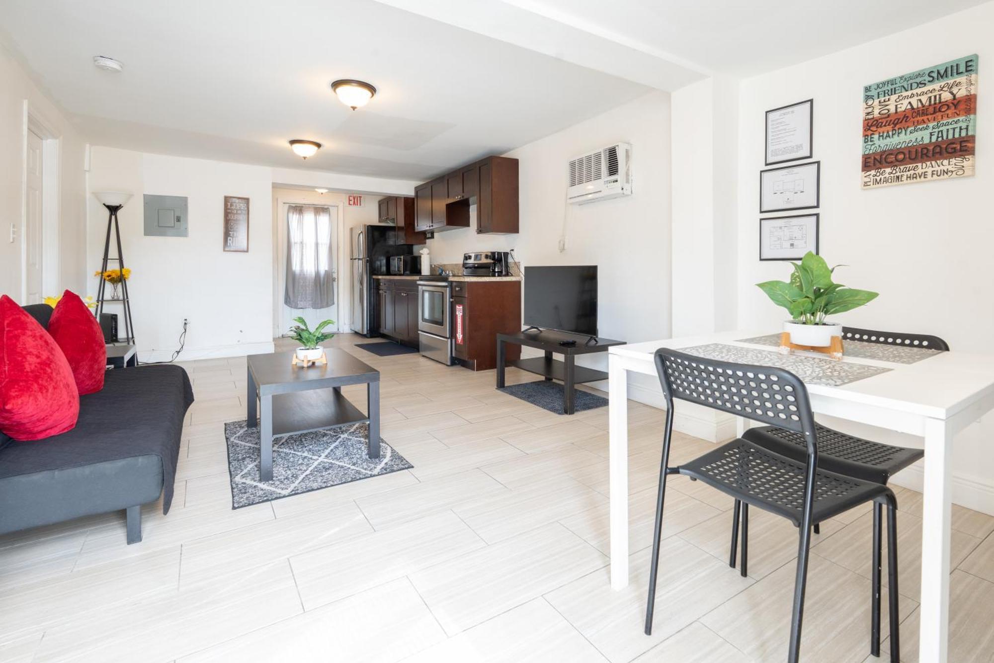 Cozy Private Apts In By Hard Rock Casino! Hollywood